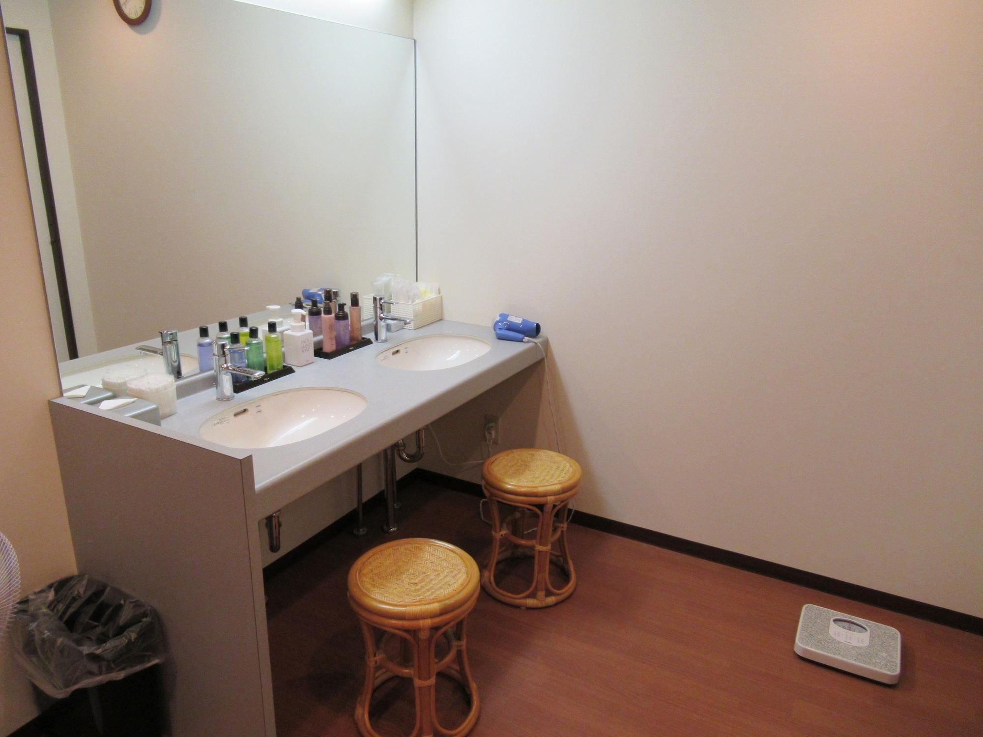 Hotel Crown Hills Kokura Kitakyushu Esterno foto